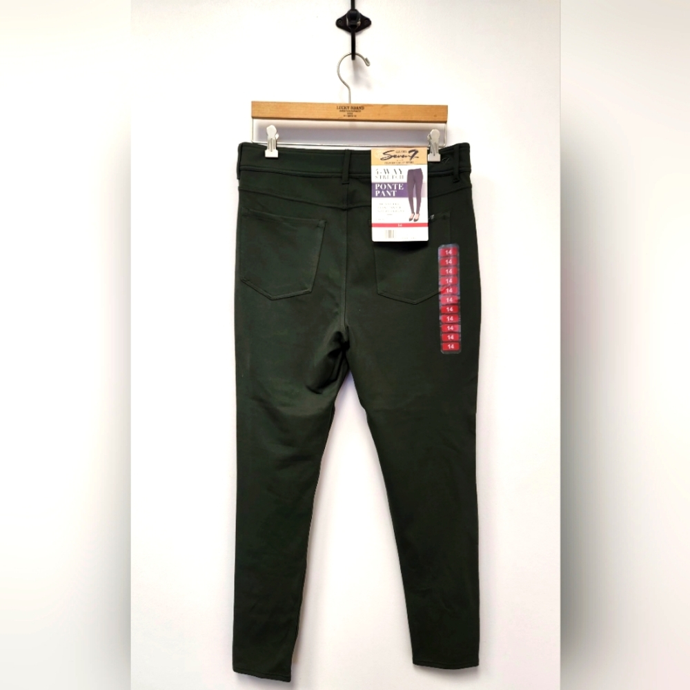 NWT pair of Seven7 Skinny Leggings sz 14